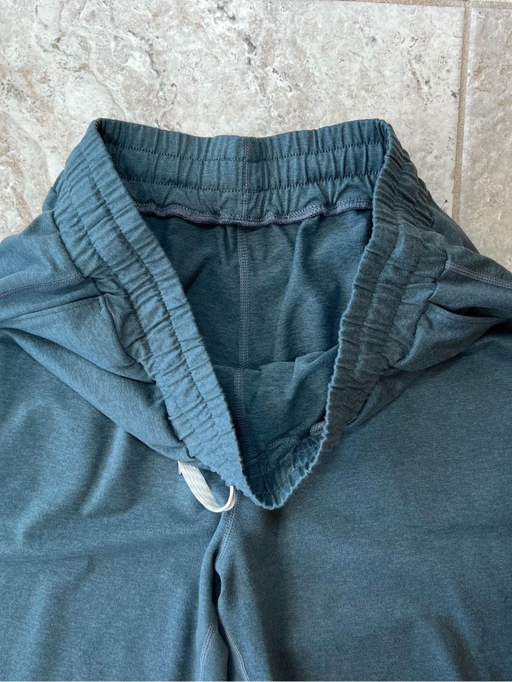 Vuori Performance Mid-Rise Jersey Knit Slim Jogger Pants Pockets Teal, Medium - Picture 6 of 7